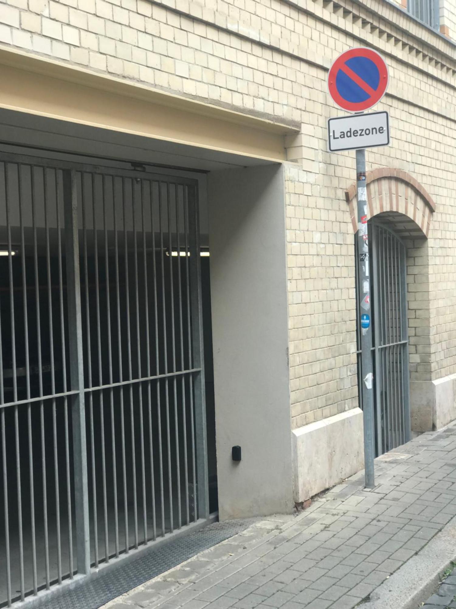 Moderne Galeriewohnung Mit Balkon Und Stellplatz Am Wenigemarkt Apartment *