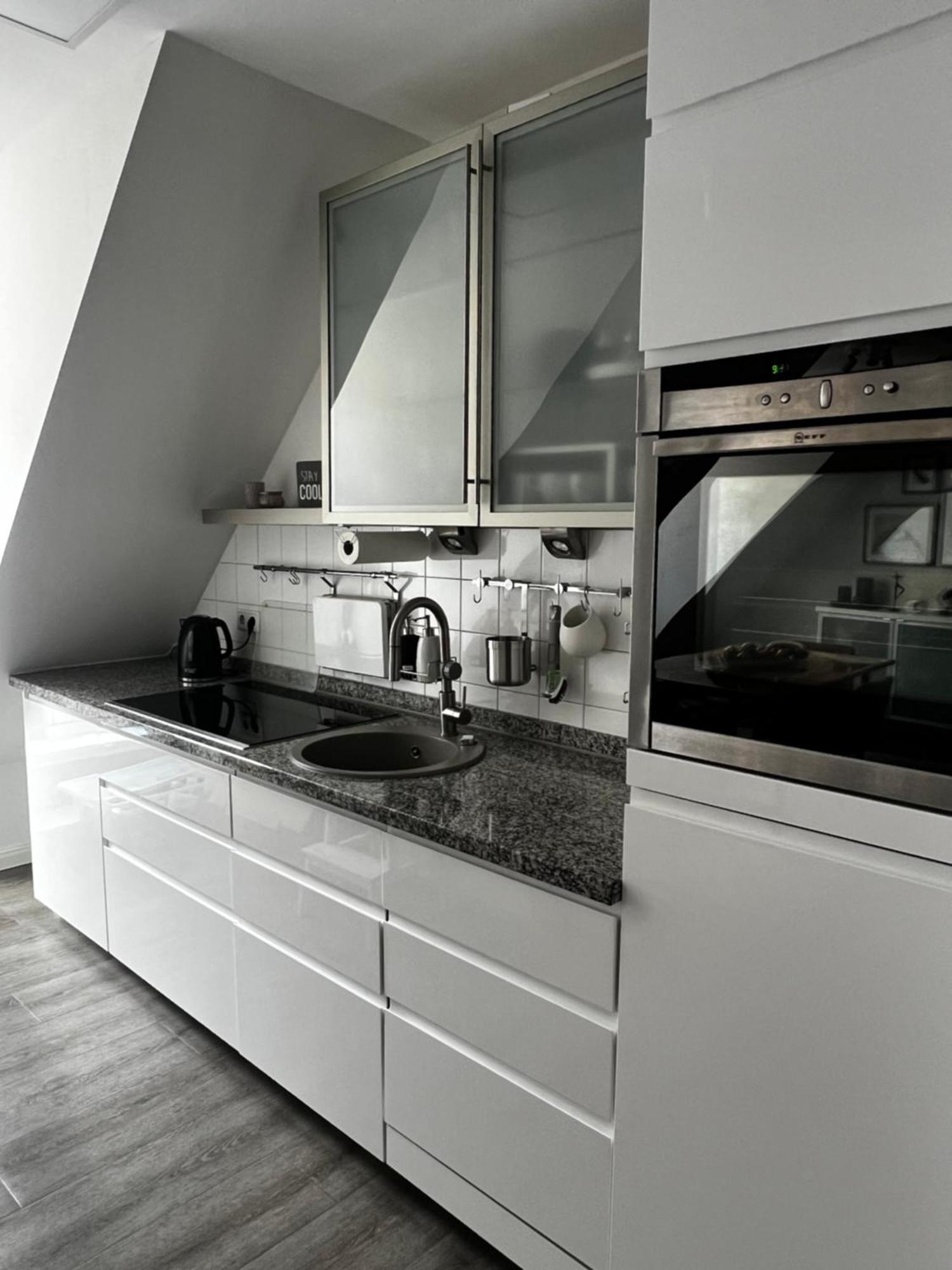 Apartment Moderne Galeriewohnung Mit Balkon Und Stellplatz Am Wenigemarkt Erfurt