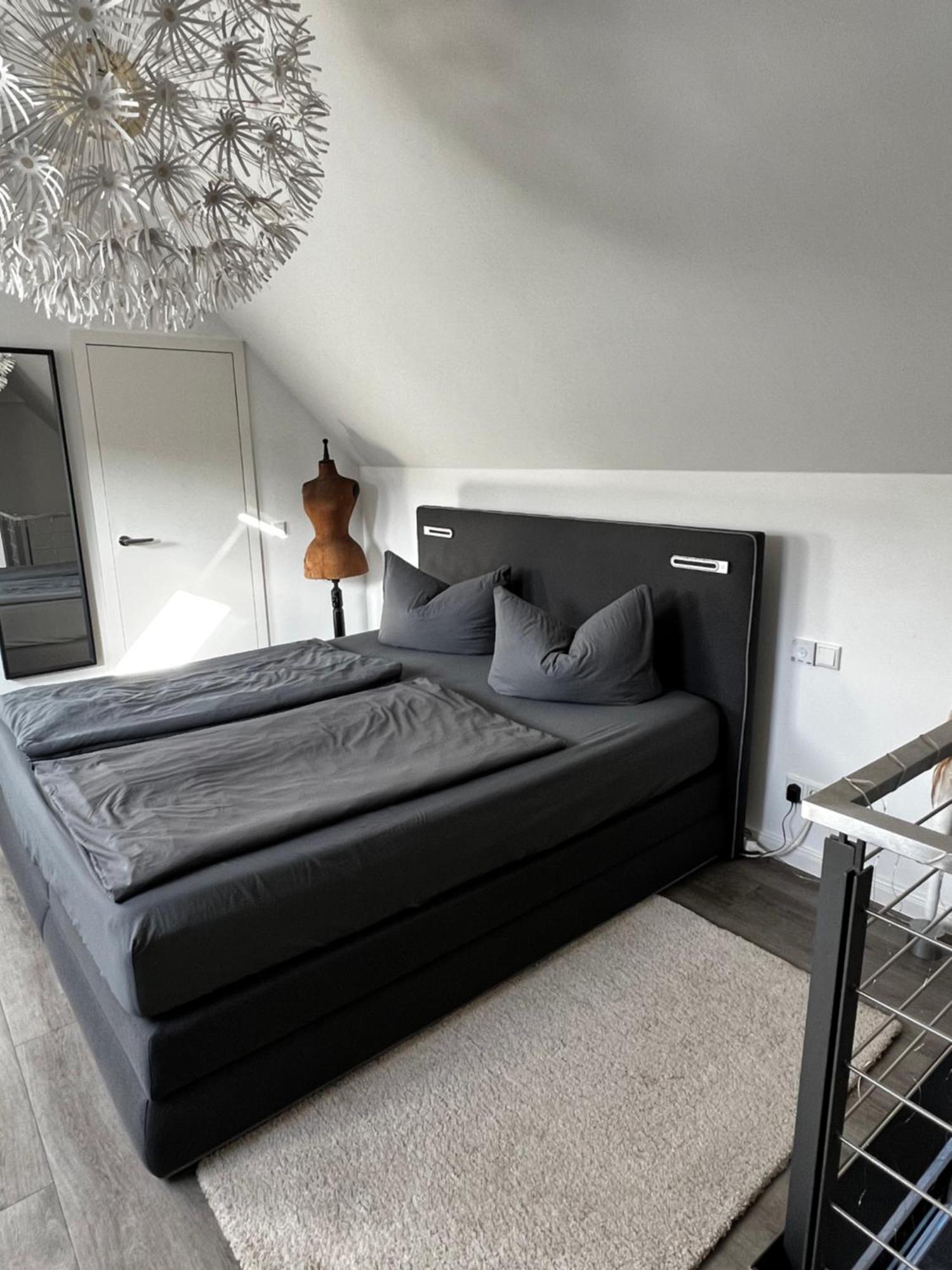 Apartment Moderne Galeriewohnung Mit Balkon Und Stellplatz Am Wenigemarkt *