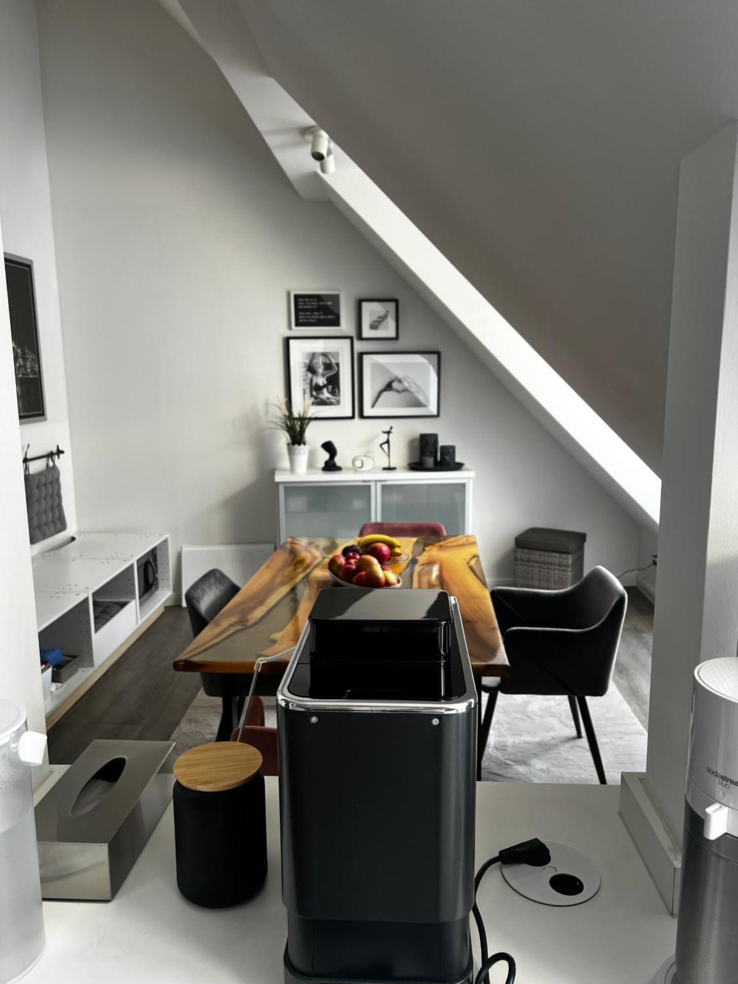 Moderne Galeriewohnung Mit Balkon Und Stellplatz Am Wenigemarkt Apartment Erfurt