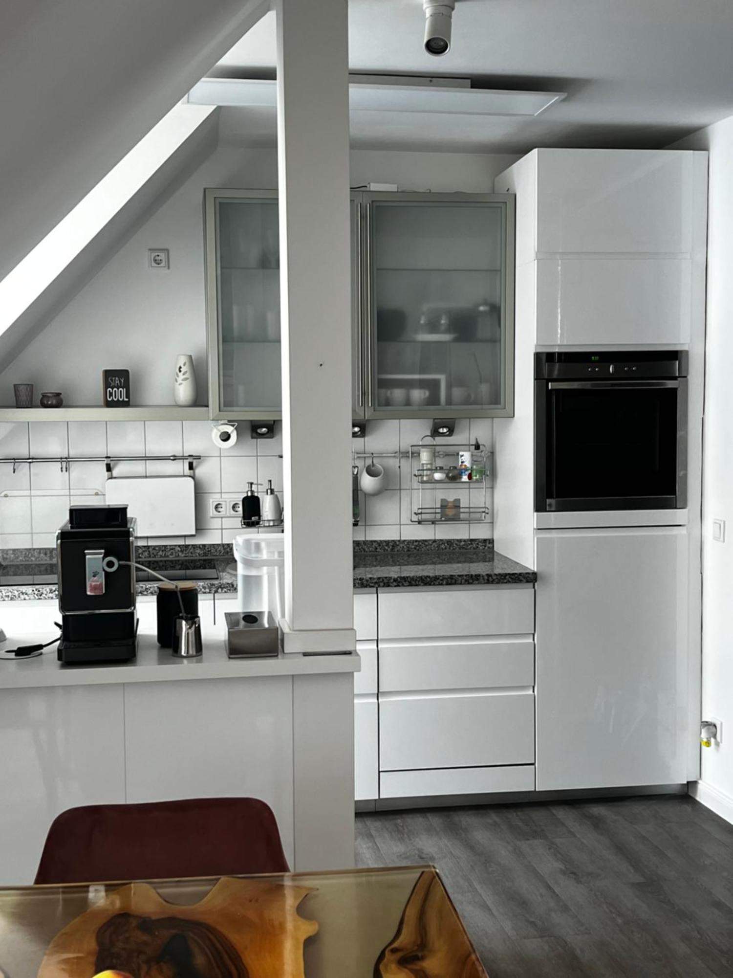 Apartment Moderne Galeriewohnung Mit Balkon Und Stellplatz Am Wenigemarkt *